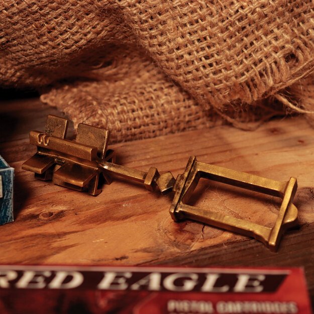 Resident Evil 4 Wayshrine Key Replica 4