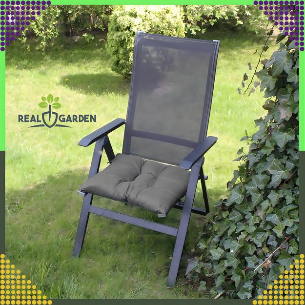 Sodo pagalvėlė foteliui, dygsniuota, surišta dirželiais, 40 x 40 cm