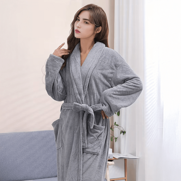 Moteriškas viešbučio chalatas klasikinis, patogus, šiltas, minkštas, pilkas