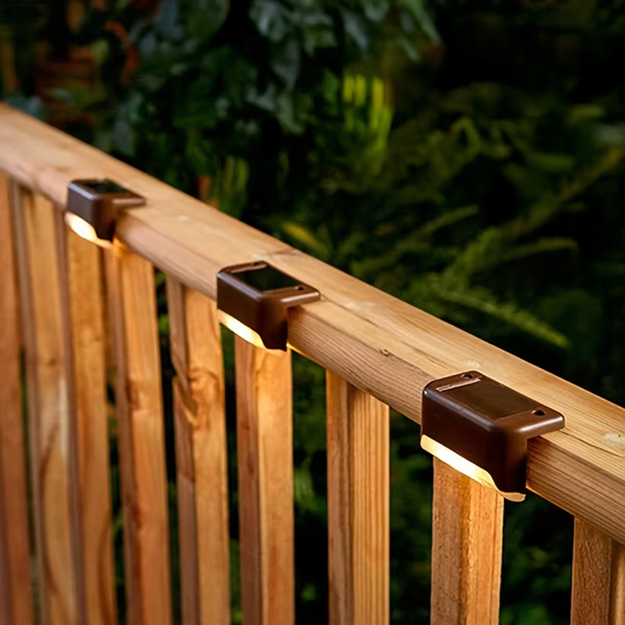 4x saules enerģijas LED kāpņu lampas dārzam, terasei un ūdensnecaurlaidīgas kāpnēm un terasei