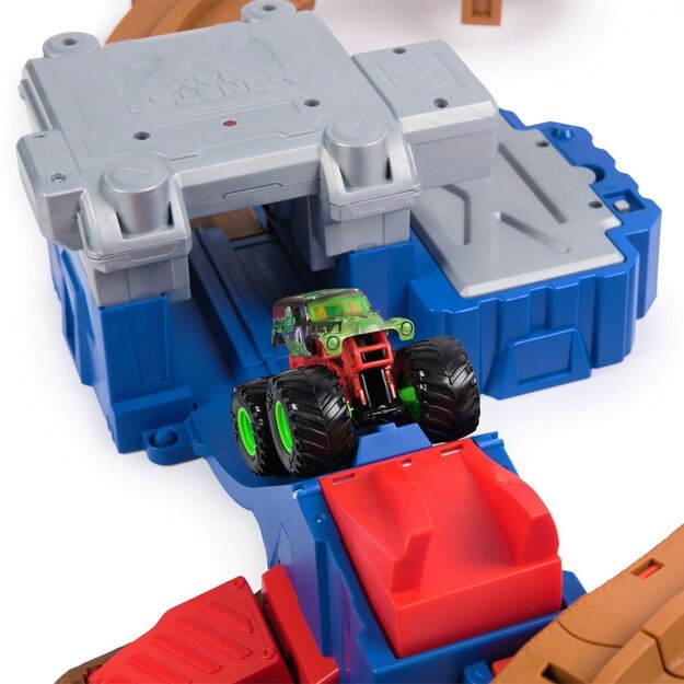 Monster Jam - 1:64 Super Charger Speedway Playset (6071089) 4