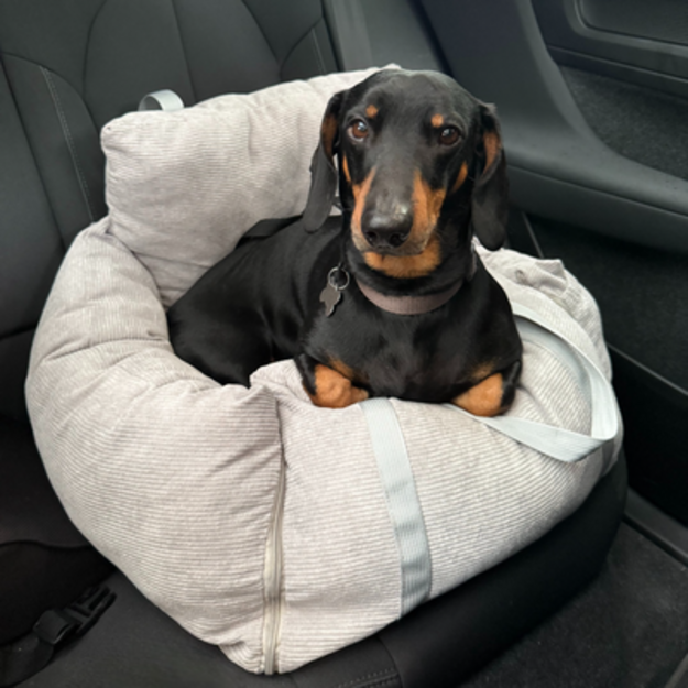 TOT - Soft Dog Car seat 60x58x38cm - Comfort on the go
