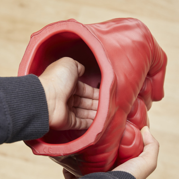 Marvel -  Brave New World - Red Hulk Gamma Smash Fists (G0070)