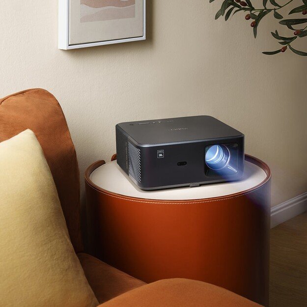 Yaber - K2s Smart Entertainment Theatre Projector with JBL Speakers