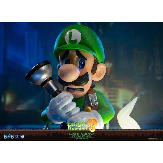 First4Figures - Luigi's Mansion: Luigi & Polterpup (Collectors) 25cm PVC