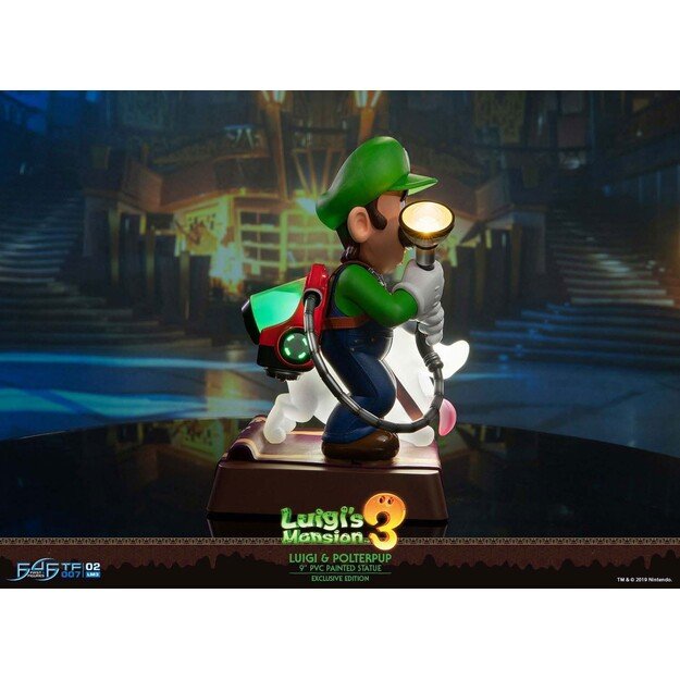First4Figures - Luigi's Mansion: Luigi & Polterpup (Collectors) 25cm PVC
