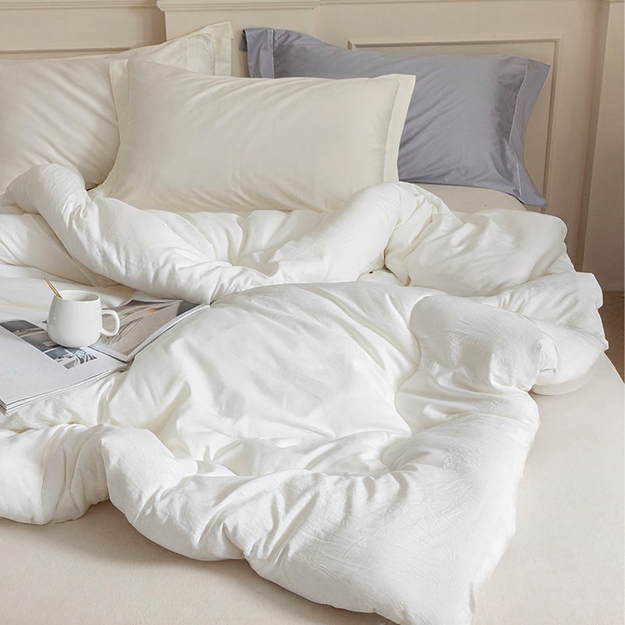 Visu gadu gaisīga, silta ziemas sega 160x200cm, balta