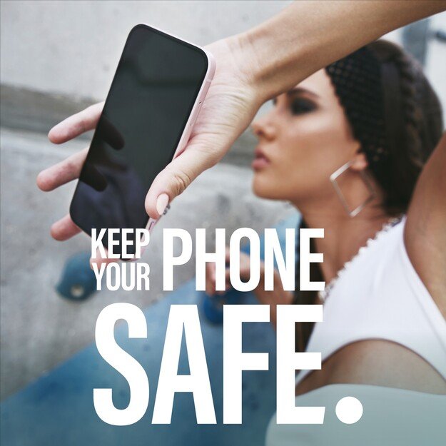 PanzerGlass - SAFE - Screen Protection Privacy - iPhone 16 Pro Max - Ultra Wide Fit