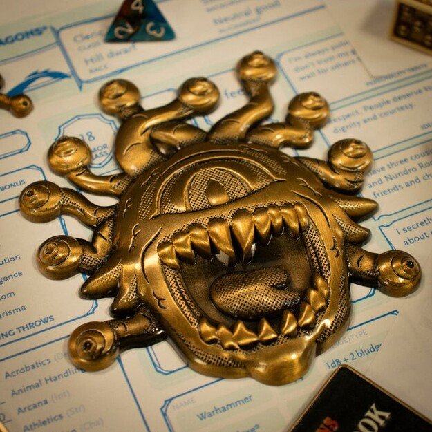 Dungeons & Dragons 50th Anniversary Beholder Twin Medallion Set