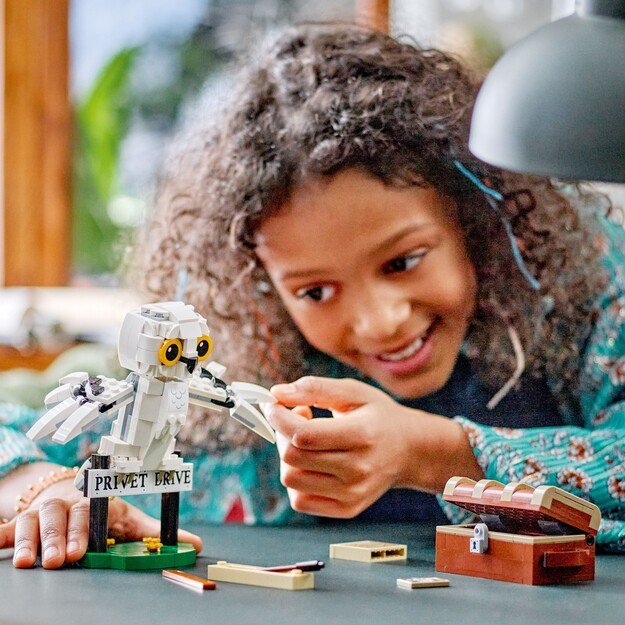 LEGO Harry Potter - Hedwig at 4 Privet Drive (76425)