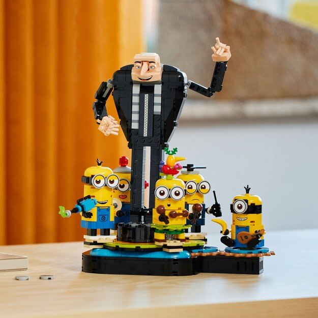 LEGO Minions - Brick-Built Gru and Minions (75582)