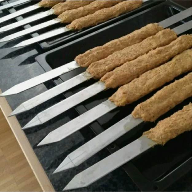 Iesmi Šiš kebabu iesmi Grila iesmi Metāla 4 gab. 50 cm