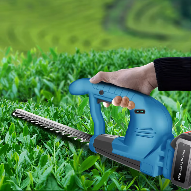 Akumuliatorinės gyvatvorių žirklės krūmų pjovimui ir genėjimui, galingos, 2 akumuliatoriai