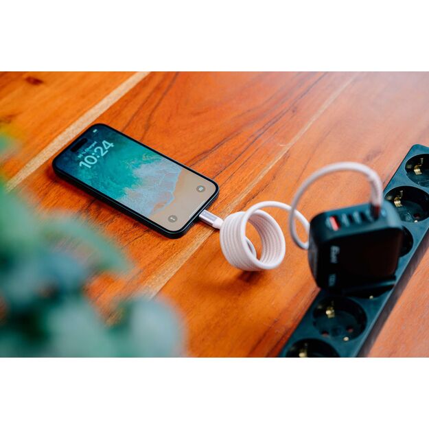 Verbatim - Sync & Charge Magnetic Cable - 100W USB-C to USB-C 120 cm