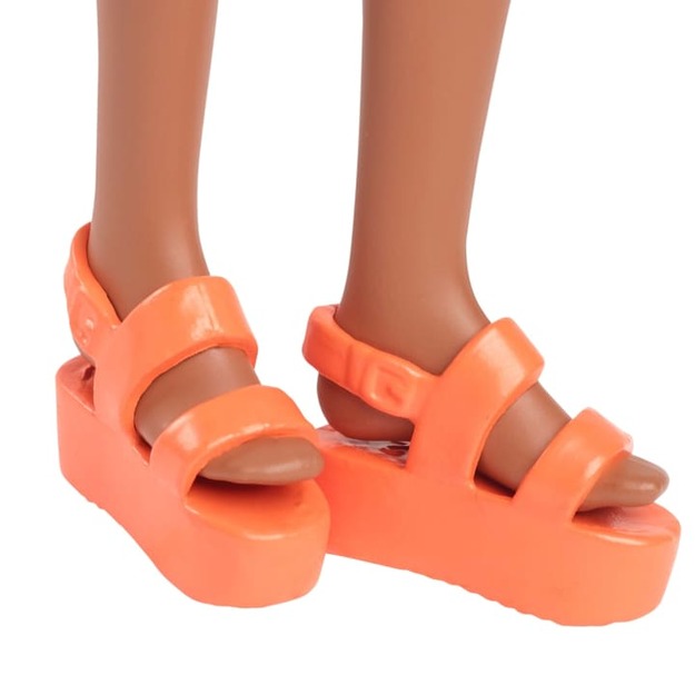 Barbie - Fashionistas Doll, Checkered Flower Midi Dress (Hyt91)