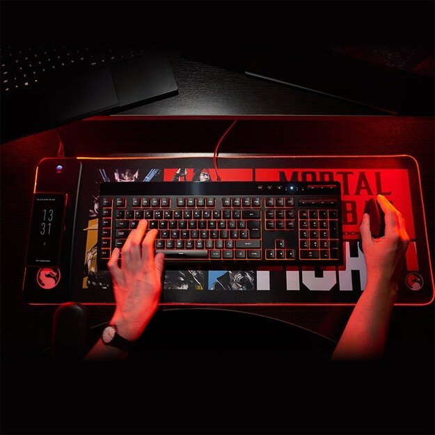 Numskull Mortal Kombat - Oversize Gaming Mat & Mobile Charger