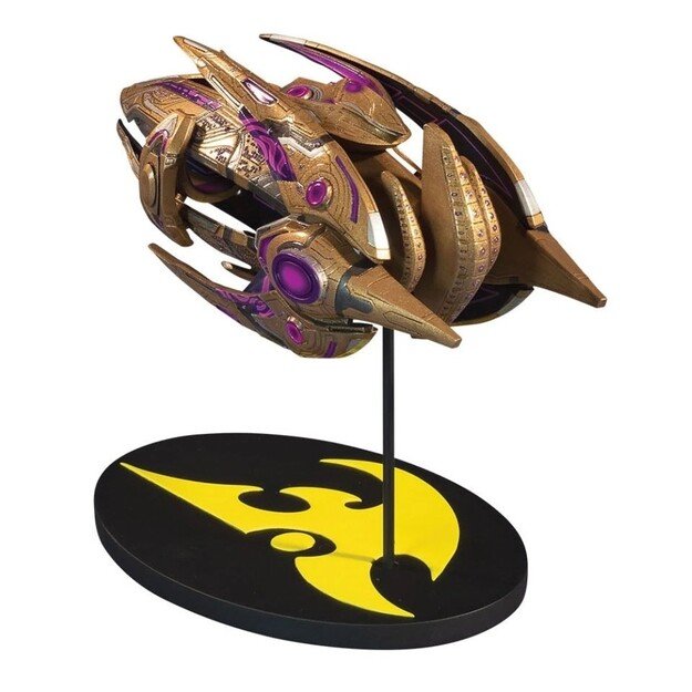 StarCraft Limited Edition Golden Age Protoss Carrier Ship 1