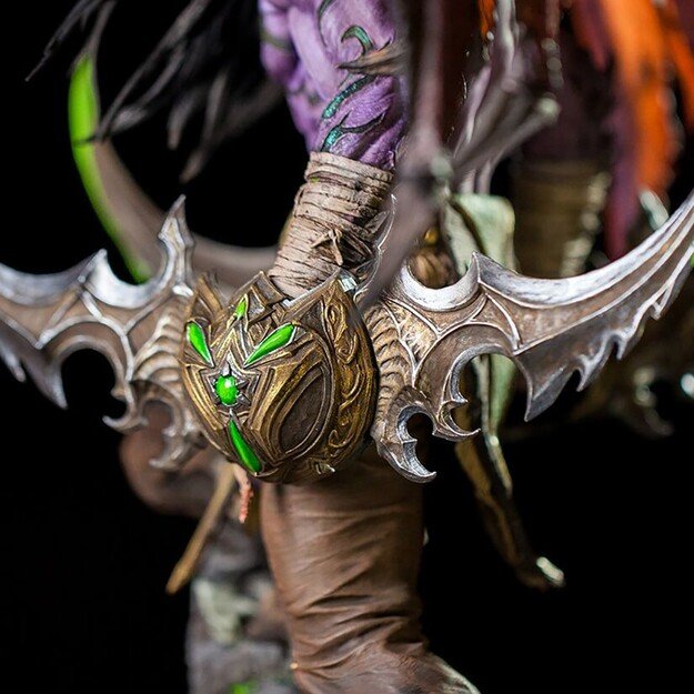 Blizzard World of Warcraft - Illidan Stormrage Statue Premium 7