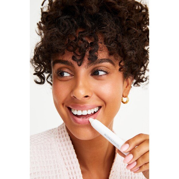 Wonderskin - Wonder Blading 3-in-1 Lip Scrub 1