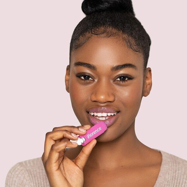 Florence by Mills - Oh Whale! Clear Lip Balm Dragon fruit and Grape Purple 2