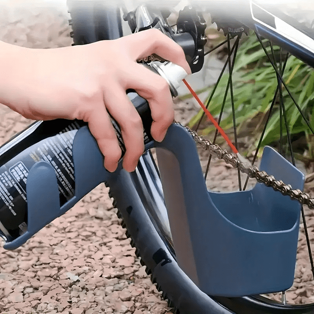 Pojemnik do Czyszczenia Łańcucha Rowerowego z Uchwytem na Spray Smar Olej 21