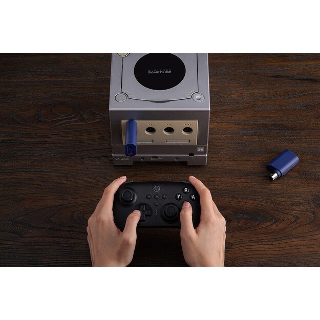 8BitDo Retro Receiver for Gamecube 6
