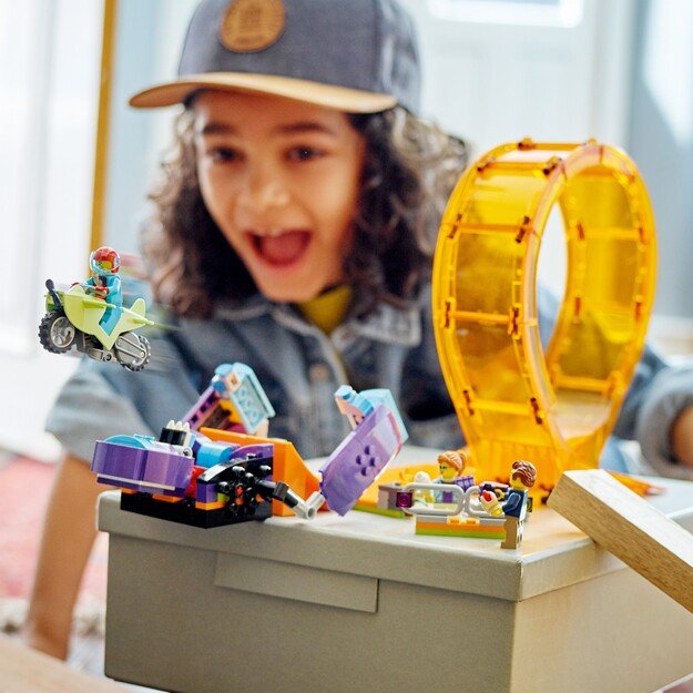 LEGO City - Smashing Chimpanzee Stunt Loop (60338) 1