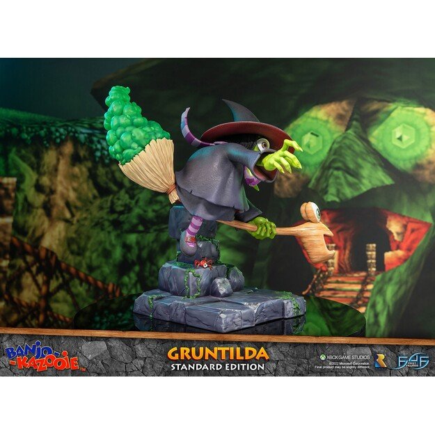 Banjo Kazooie (Gruntilda) RESIN Statue 11