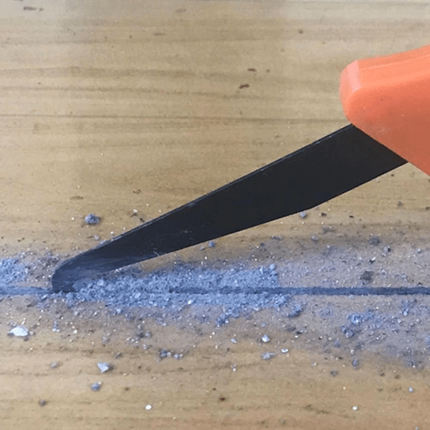 Kabliukinis gremžtukas skiediniui šalinti Silikoninės plytelių siūlės 21 cm 25