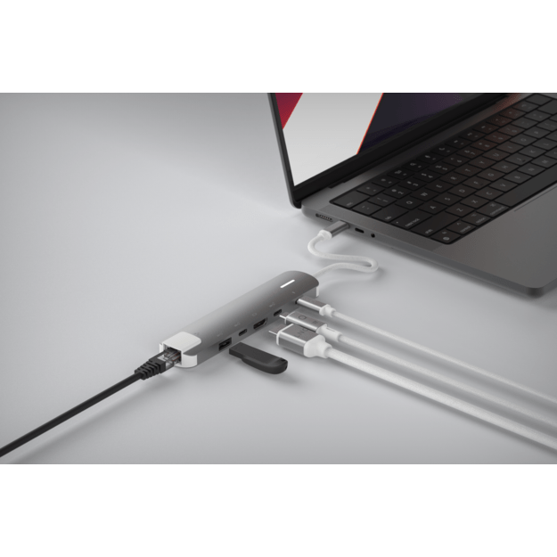 LINQ - 6in1 PRO 140W USB-C Multiport Hub 1