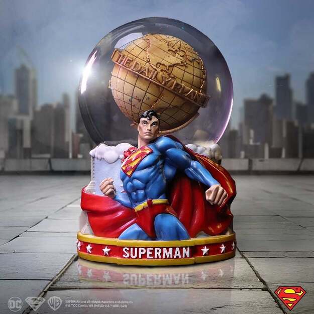 DC Superman Daily Planet Snowglobe 3