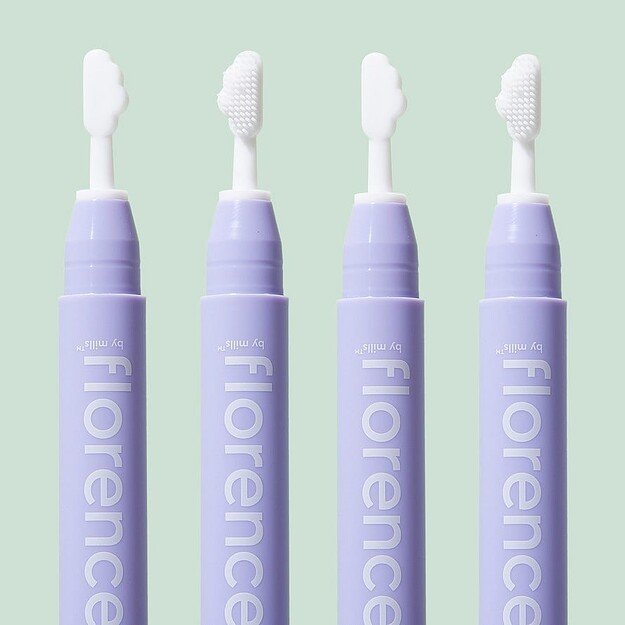 Florence by Mills - Brow Wax With Cloud Brush 3
