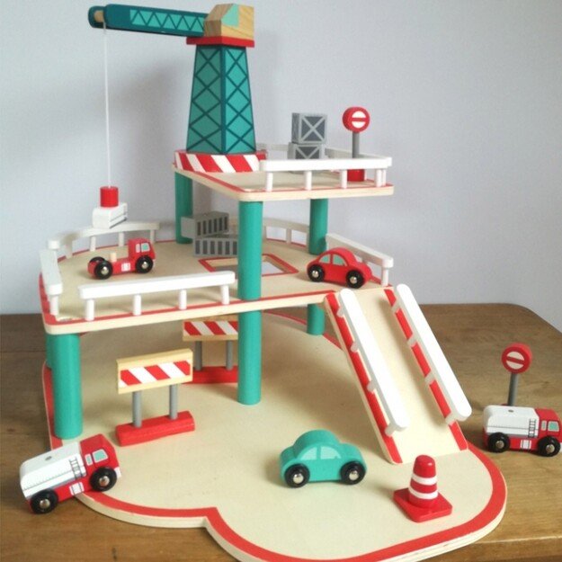 Egmont Toys - Wooden Garage with Crane - (511049) 1