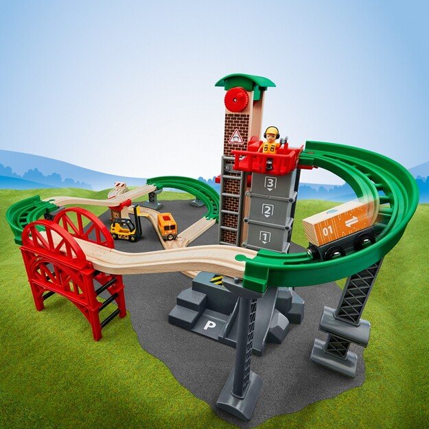 BRIO - Lift & Load Warehouse Set (33887) 5