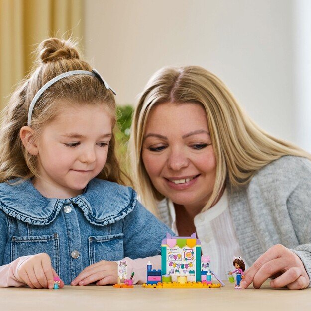 LEGO Gabby's Dollhouse - Crafting with Baby Box (10795) 1