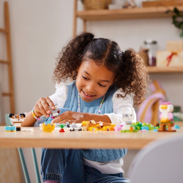 LEGO Classic - Creative Pets (11034) 1