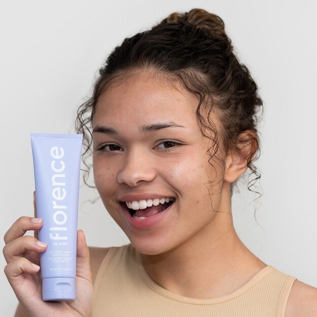 Florence by Mills - Get That Grime Face Scrub 100ml 1