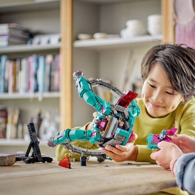 LEGO Super Heroes - The New Guardians' Ship (76255) 6