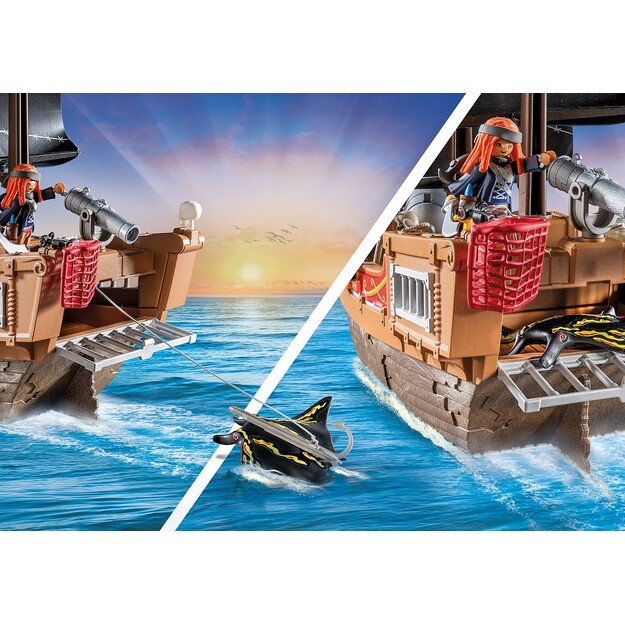 Playmobil - Large Pirate Ship (71530) 4