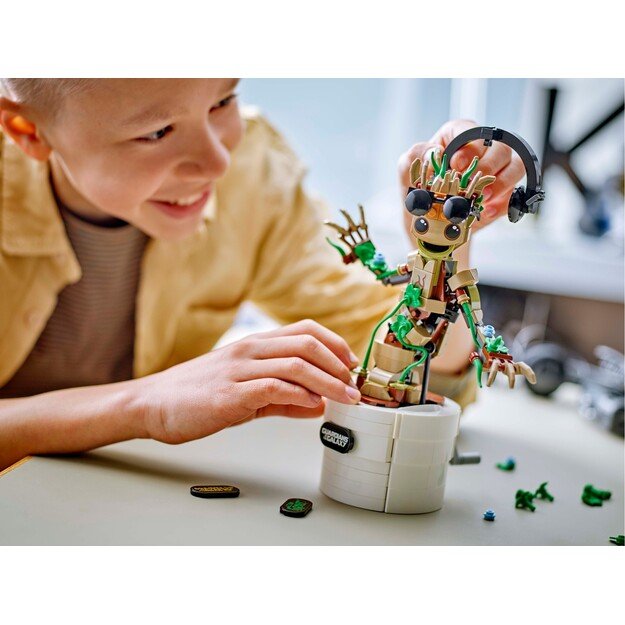 LEGO - Super Heroes - Dancing Groot (76297) 1