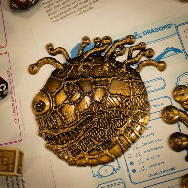 Dungeons & Dragons 50th Anniversary Beholder Twin Medallion Set 4