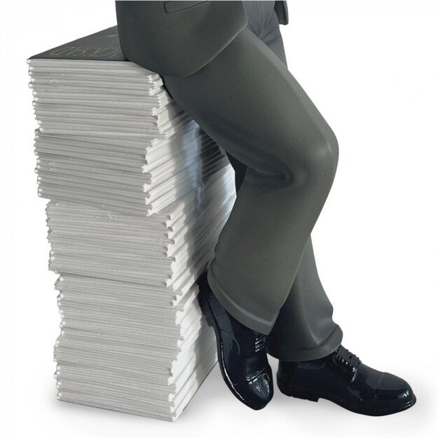 BLACKSAD PILE OF COMICS COLLECTIBLE FIGURINE 2