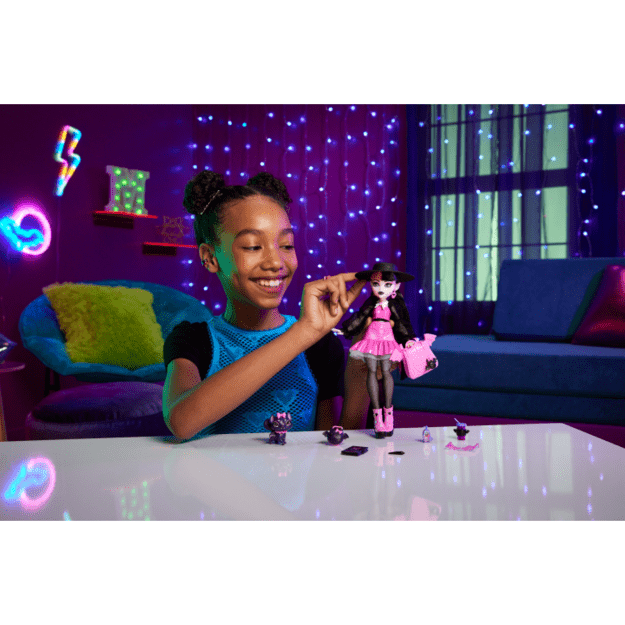 Monster High – Core Doll with Pet - Draculaura (HRP64) 2