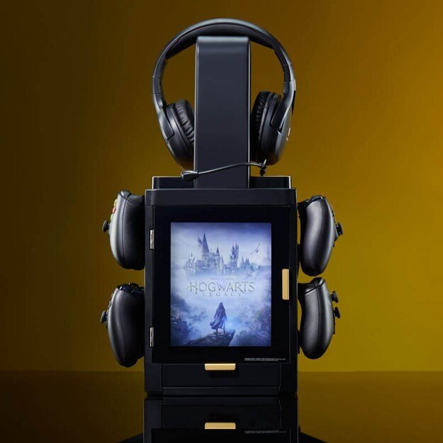 Numskull Official Hogwarts Legacy Light Locker 2