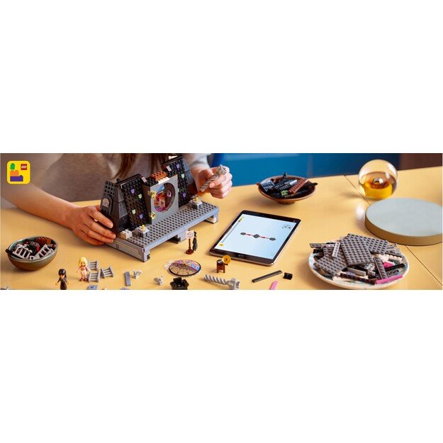 LEGO - Wednesday - Wednesday & Enid's Dorm Room (76781) 2